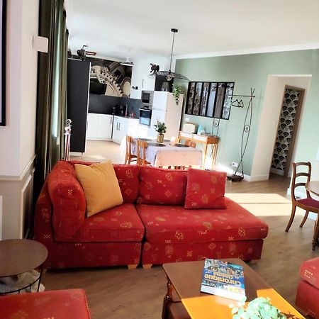 Le Familia Apartment Guer Exterior photo