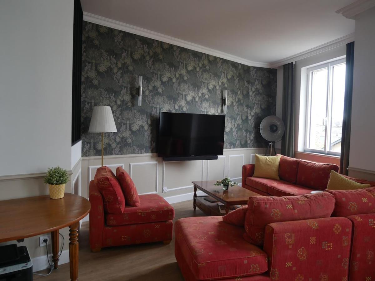 Le Familia Apartment Guer Exterior photo