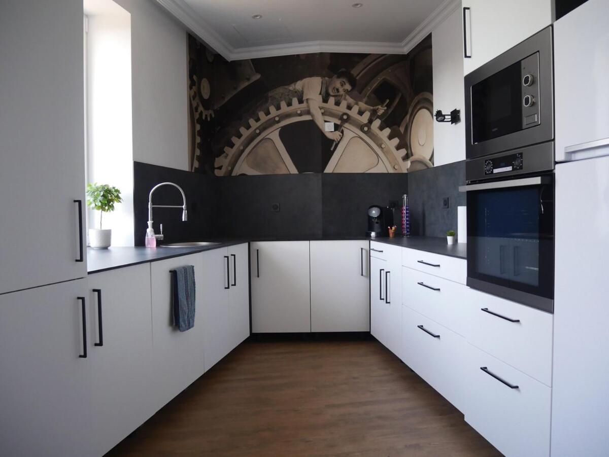 Le Familia Apartment Guer Exterior photo